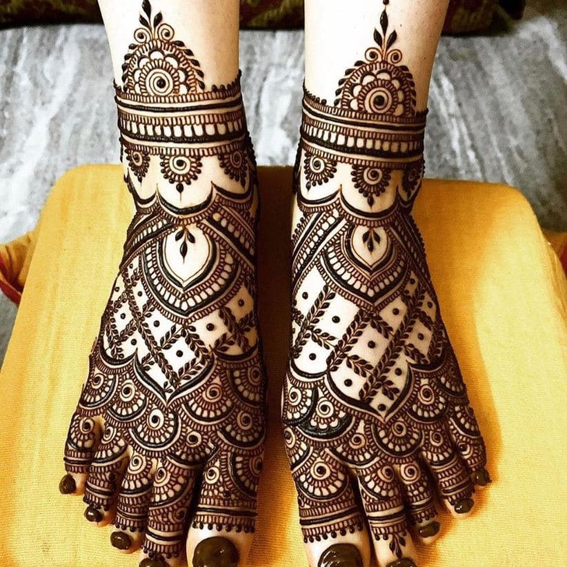 Foot Mehndi Design