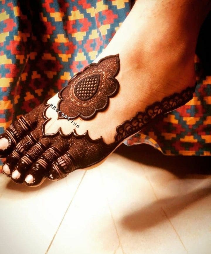 Foot Mehndi Design