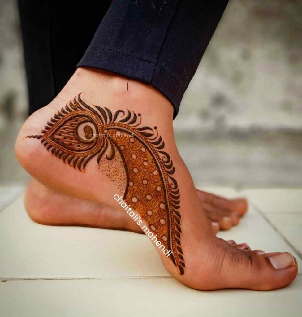 78+ Best Peacock Mehndi Design (2025) Front and Full Hand 49 peacock mehndi design