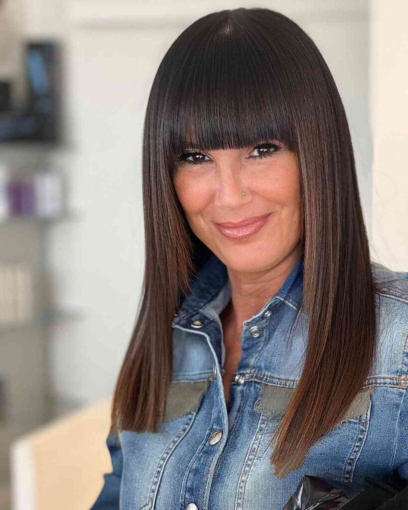 54 Stunning Long Layered Hair with Bangs Styles: From Straight to Curtain 2025 3 Long Layered Hair with Bangs