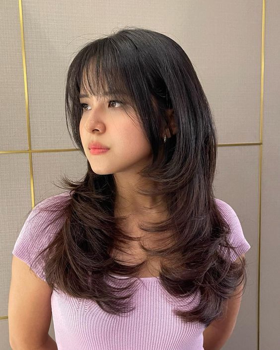 54 Stunning Long Layered Hair with Bangs Styles: From Straight to Curtain 2025 30 Long Layered Hair with Bangs
