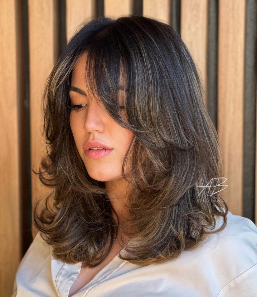 53 Chic Medium-Length Layered Haircuts: Shoulder-Length Styles & Face-Framing Layers 35 Medium-Length Layered Haircuts