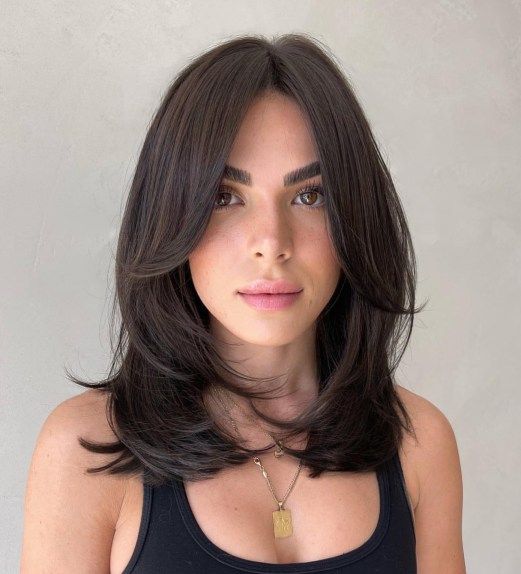 53 Chic Medium-Length Layered Haircuts: Shoulder-Length Styles & Face-Framing Layers 18 Medium-Length Layered Haircuts