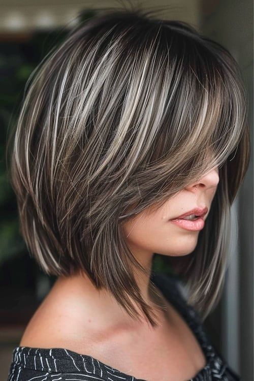 77 Best Short Haircuts for Women Over 50: Stylish & Flattering Hairstyles for Fine Hair 10 Short Hairstyles for Women Over 50