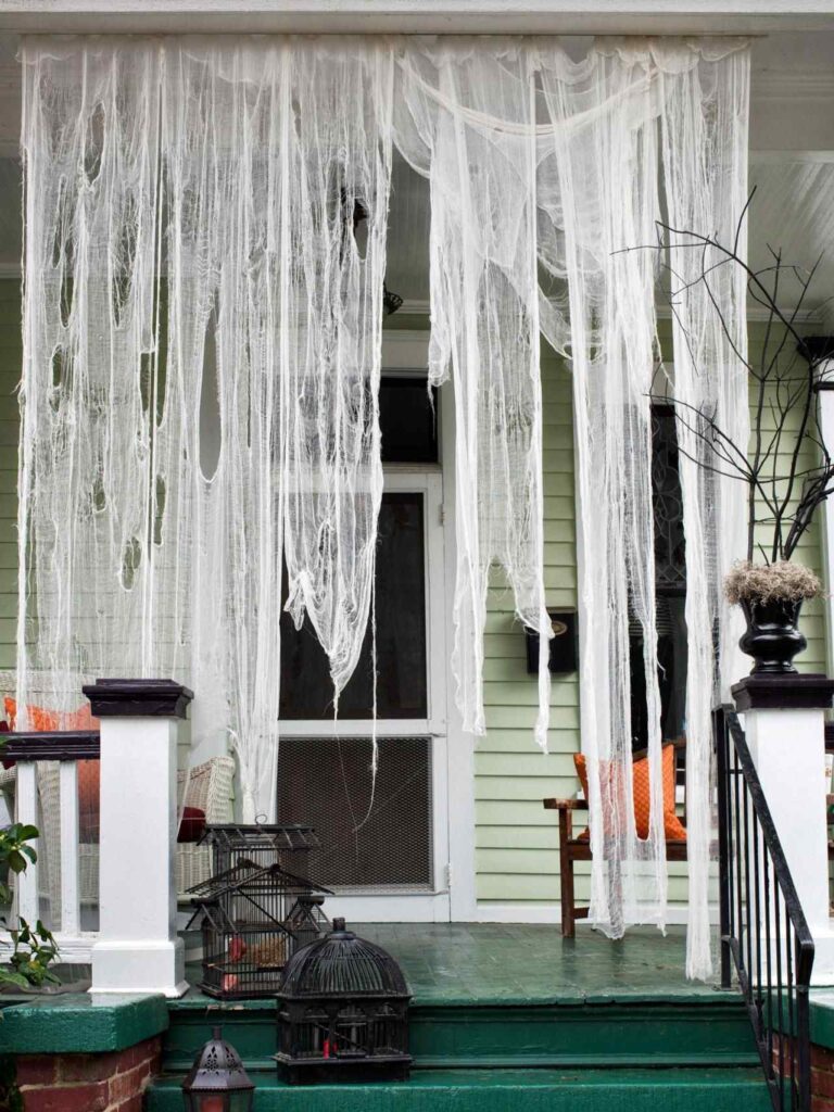 64 Spooky Halloween Decoration Ideas: DIY, Indoor, Outdoor, Office & School 9 Halloween Decoration Ideas