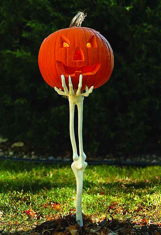 64 Spooky Halloween Decoration Ideas: DIY, Indoor, Outdoor, Office & School 44 Halloween Decoration Ideas