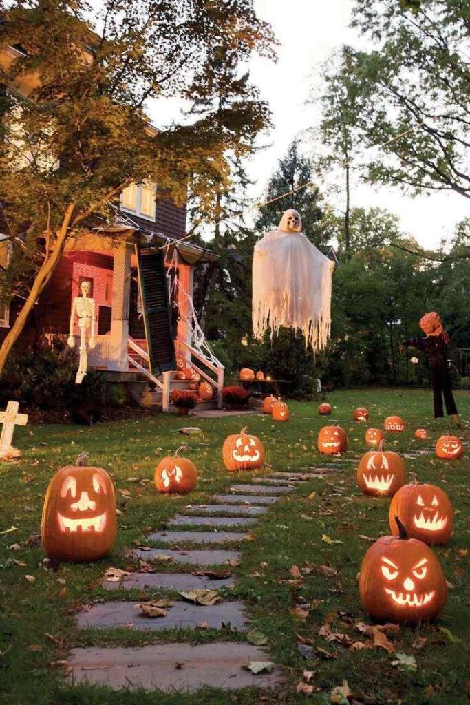 64 Spooky Halloween Decoration Ideas: DIY, Indoor, Outdoor, Office & School 61 Halloween Decoration Ideas