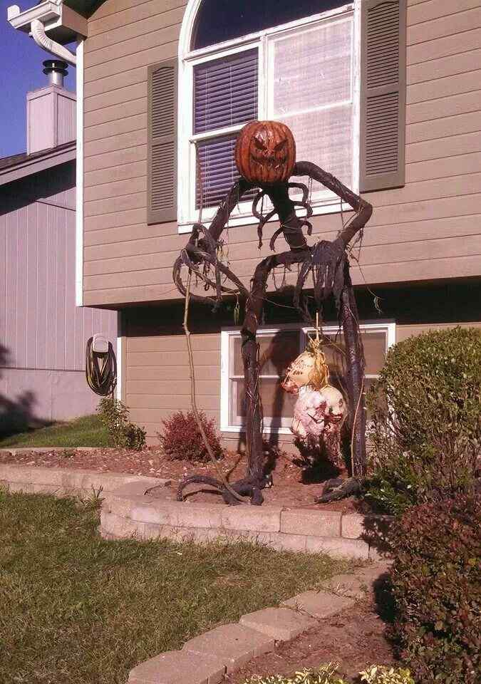64 Spooky Halloween Decoration Ideas: DIY, Indoor, Outdoor, Office & School 35 Halloween Decoration Ideas