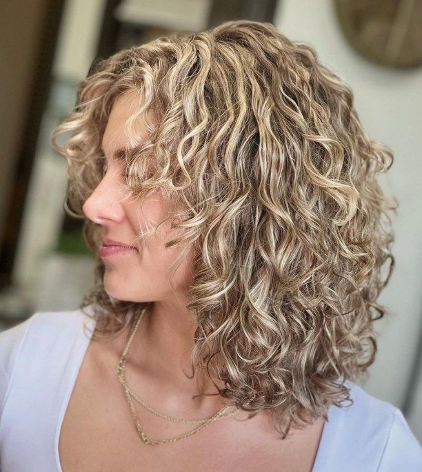 Short Curly Hairstyles