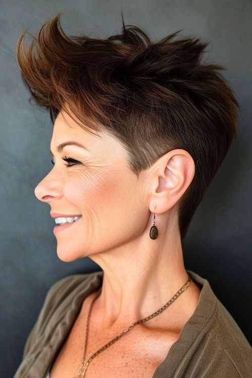 79 Best Wash and Wear Haircuts for Women Over 60: Perfect Styles for Thin Hair, Glasses & Low Maintenance 47 Wash and Wear Haircuts For Women Over 60