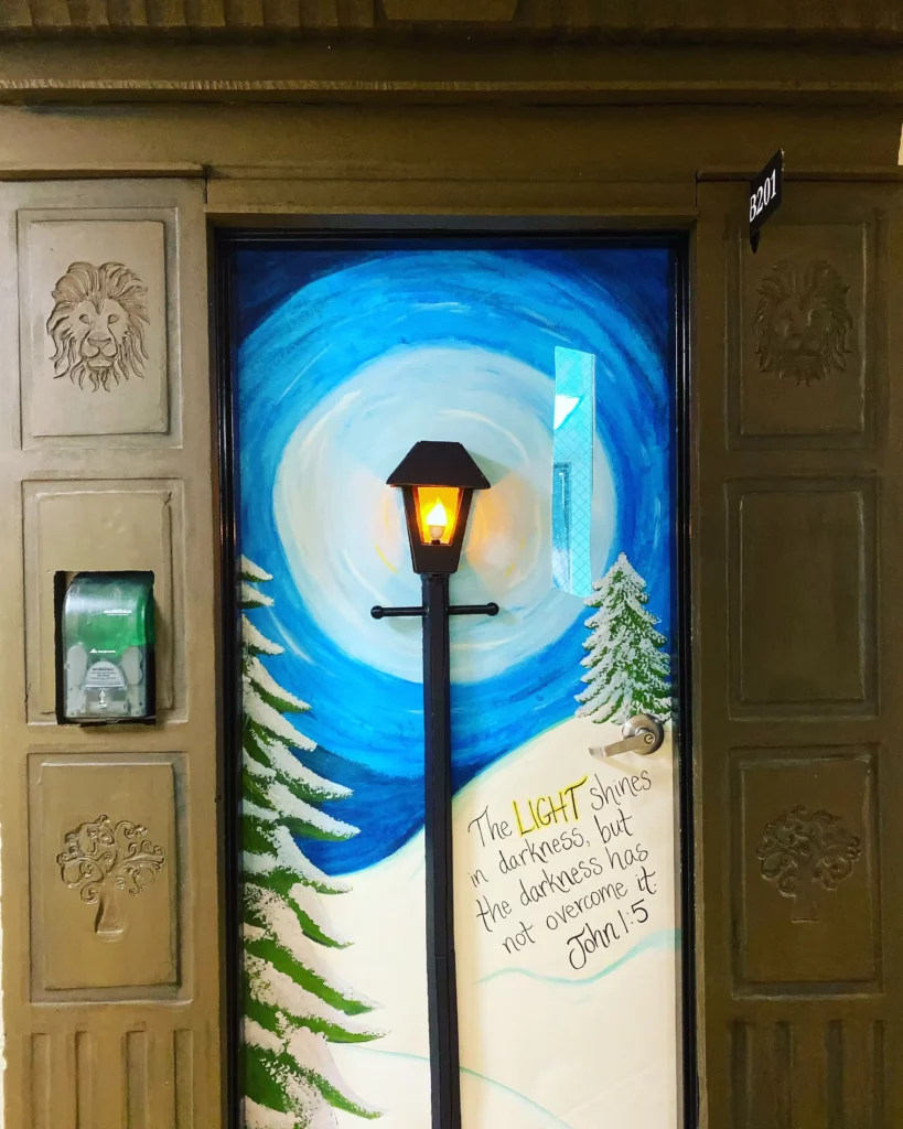 Christmas Door Contest Ideas