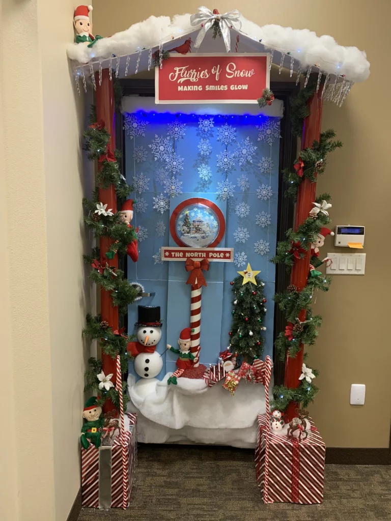 90 Festive Christmas Door Contest Ideas To Wow Your Office, School, And ...