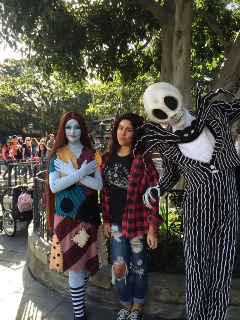 90 DIY Christmas Movie Characters Costumes: Easy Ideas for Kids and Couples 13 Christmas Movie Characters Costumes