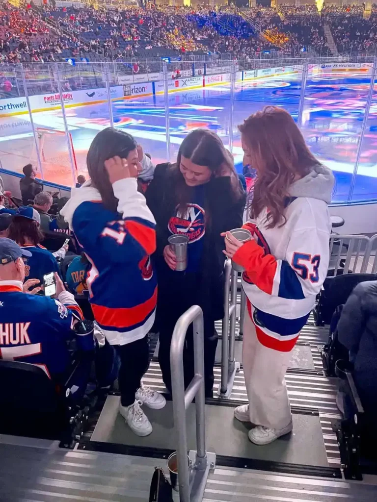 89 Hockey Game Outfits for Women: Winter to Summer Styles for Every Occasion 23 Hockey Game Outfits for Women