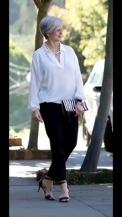 Classy Outfits for Older Woman