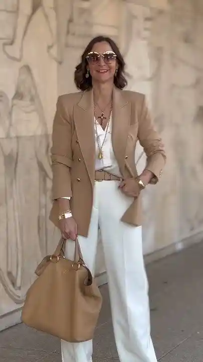 Classy Outfits for Older Woman